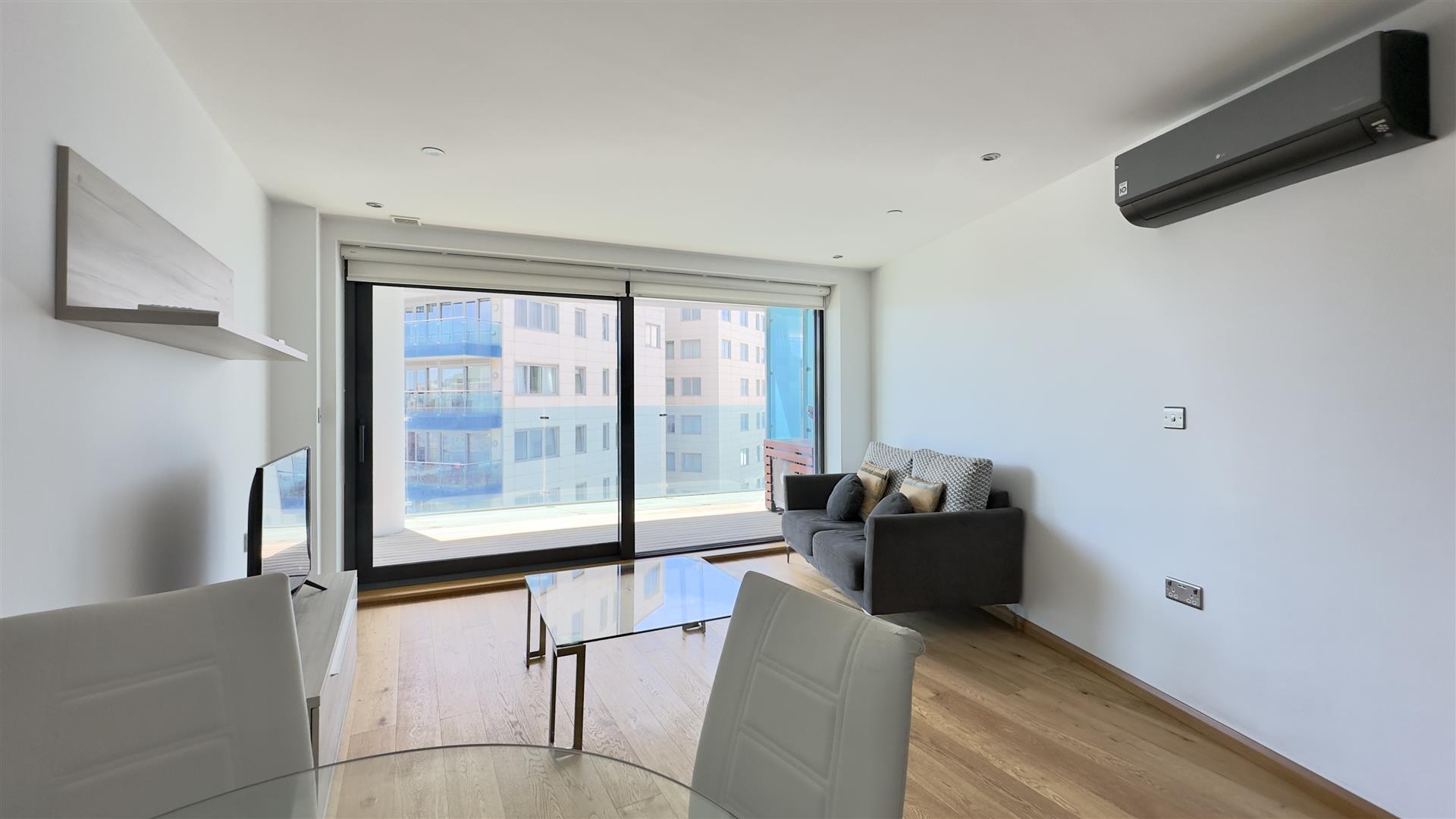 Image of Apartment - 1 Bedrooms - 1 Bathrooms for Rental in Ocean Spa Plaza-Gibraltar, Image 2